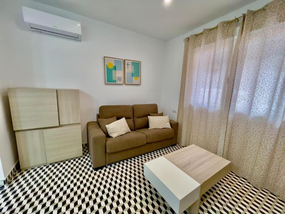 Rockside Residences Suites La Linea N1 La Linea de la Concepcion Bagian luar foto